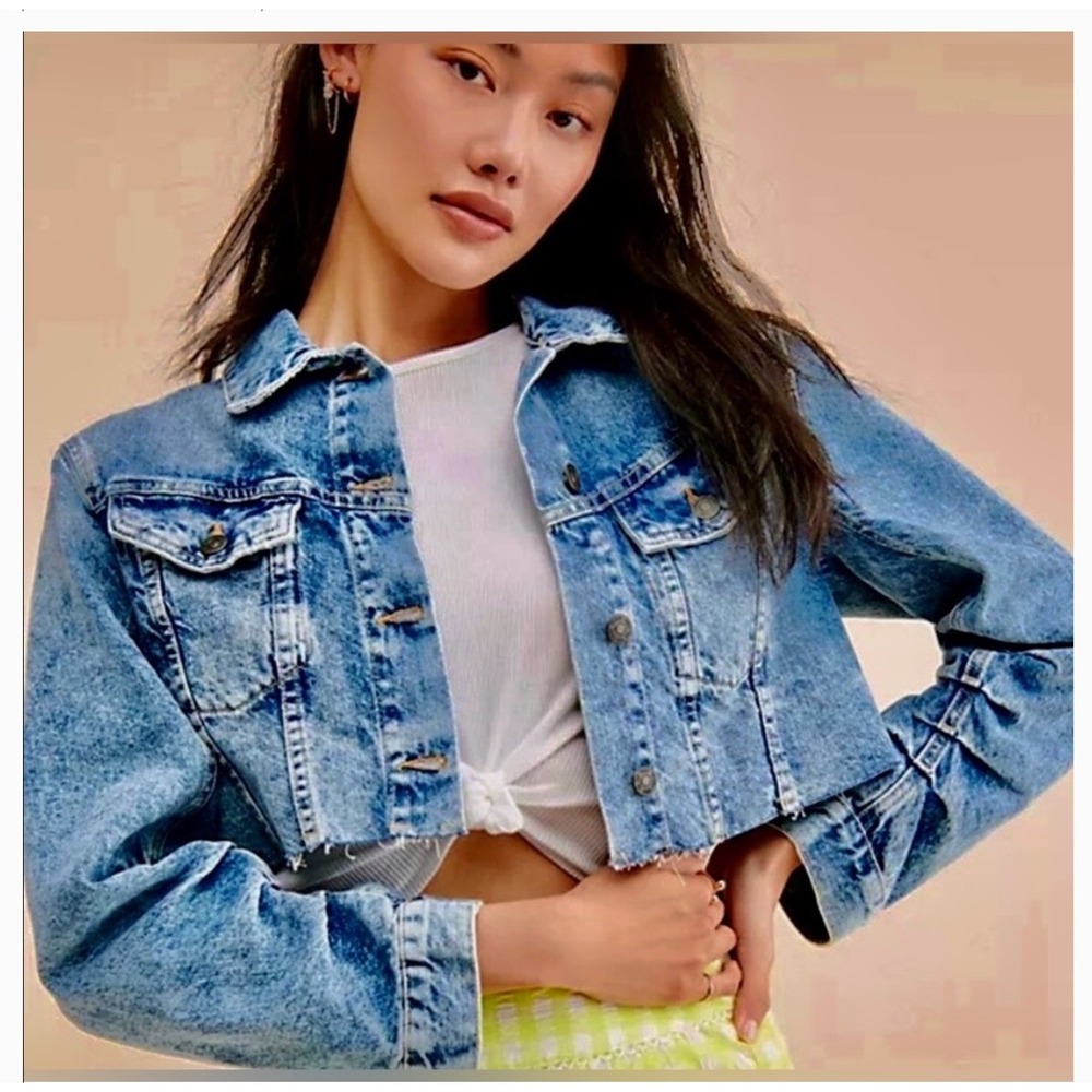 We The Free Ollie Femme Cropped Denim Trucker Jacket Preppy Women's Cropped - Picture 2 of 10